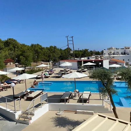 In - Rock Garden By The Szálloda *