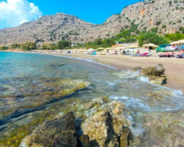 In - Rock Garden By The Hotel *