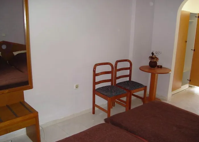 Hotel In - Rock Garden By The Pefki